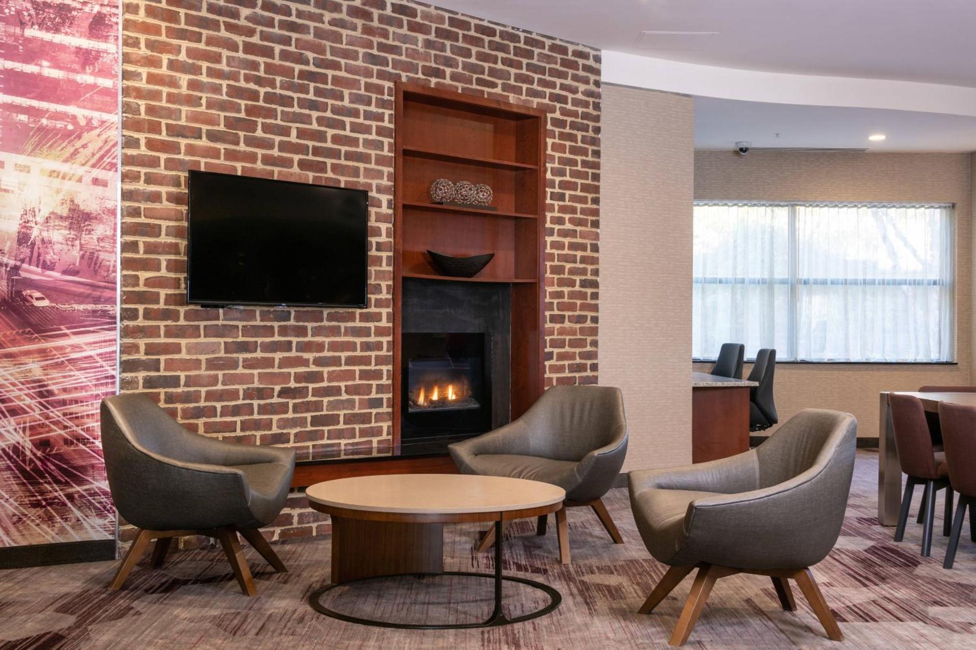 Courtyard By Marriott Newark-University Of Delaware Exterior foto