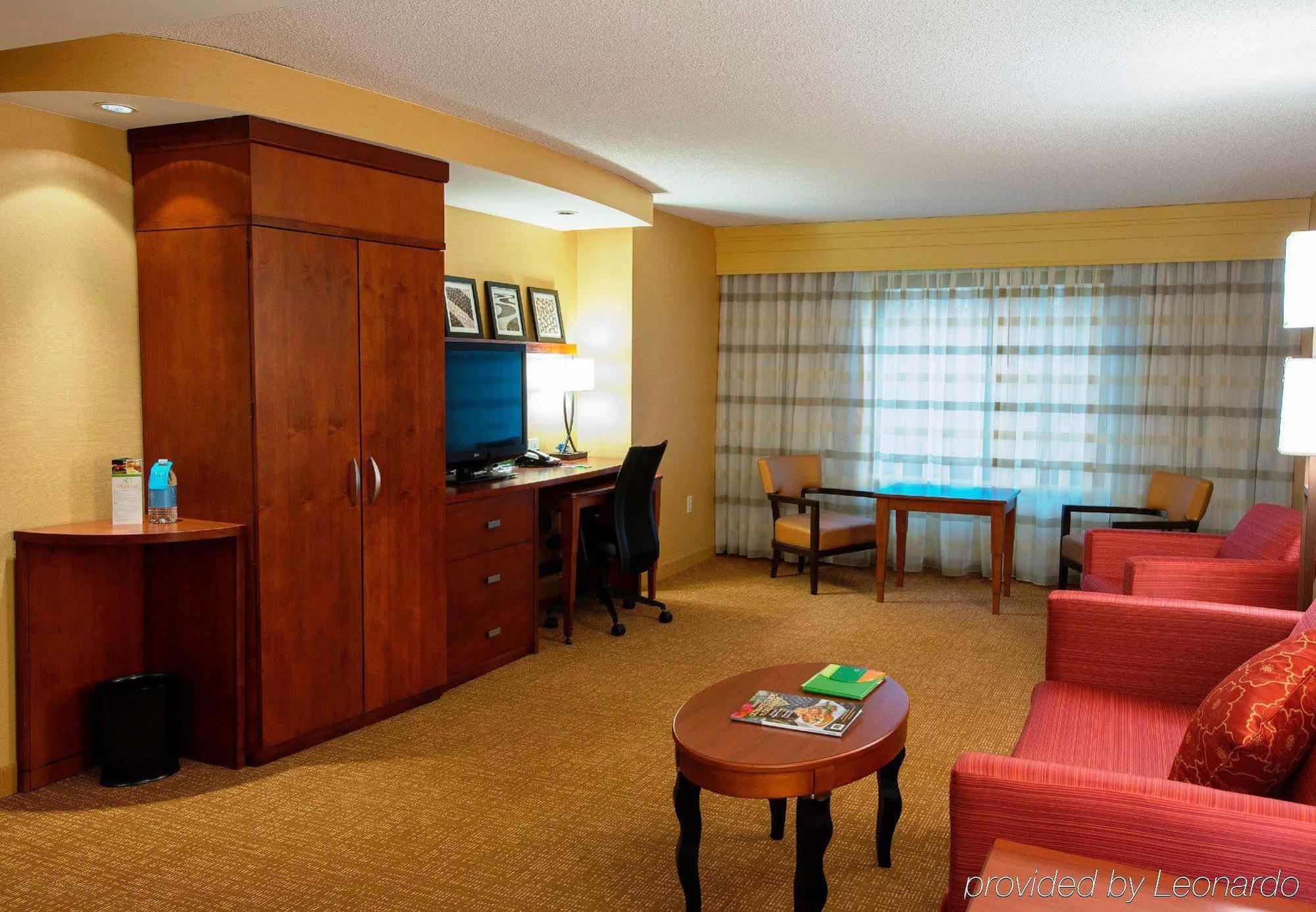Courtyard By Marriott Newark-University Of Delaware Exterior foto